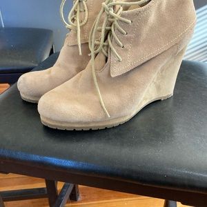 Bandolini taupe booties